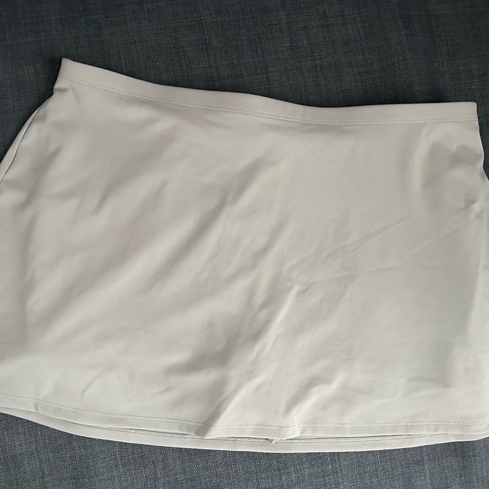 Fabletics Neutral Skort